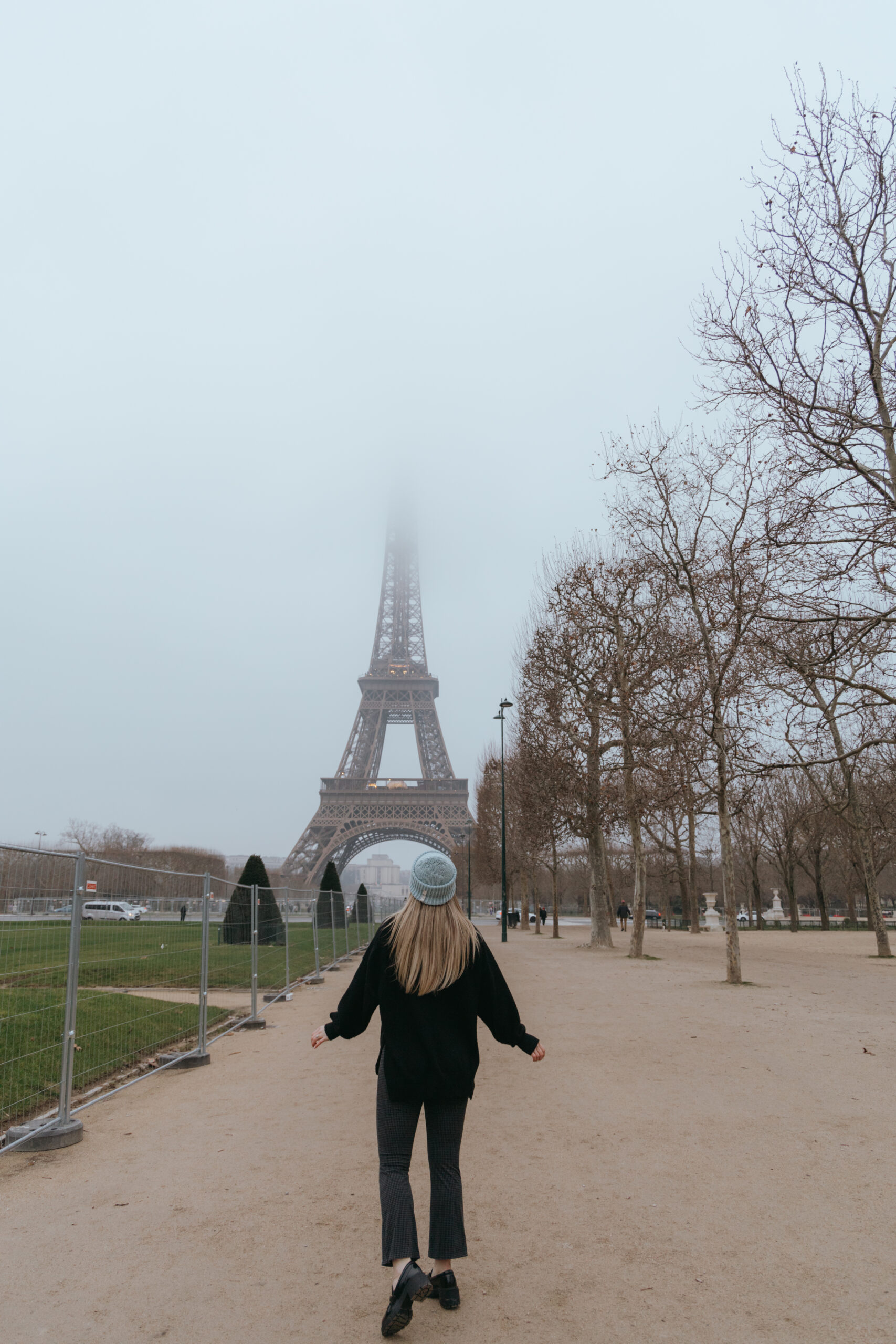 best Eiffel Tower photo spots in Paris